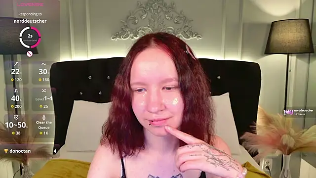 Mi_Mi_Mia's Live XXX Chat