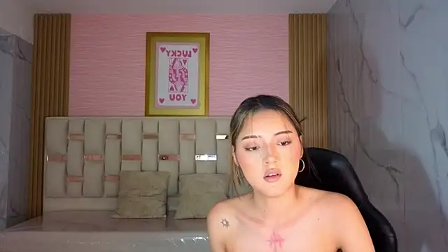 veronicaa_s লাইভ XXX চ্যাট