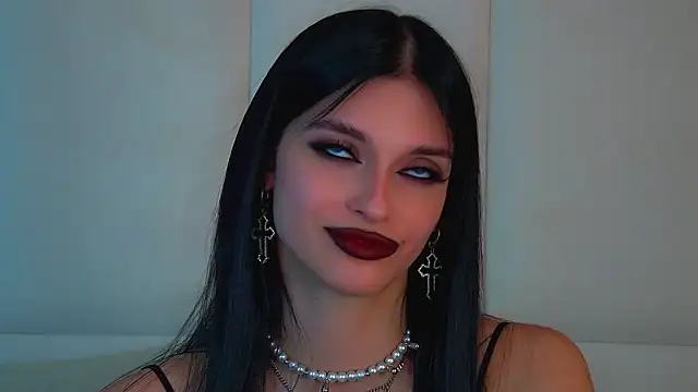 BeverlyMost Adlı Modelin Canlı XXX Sohbeti