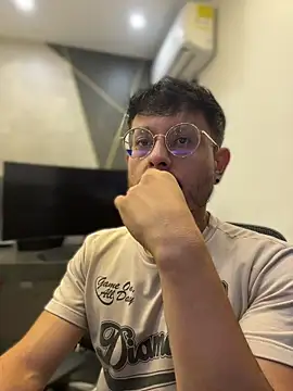 andrewlopezz Шоу с уебкамера