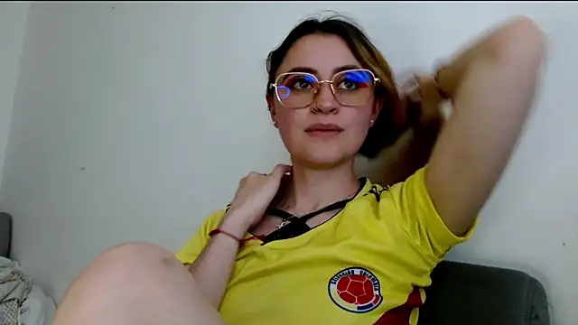 Juls_winter_ Chat XXX in diretta