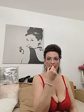 RebeccaNoble Chat XXX live