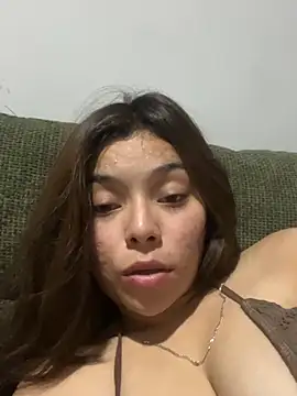 Chat XXX en directo de LouveMoon666