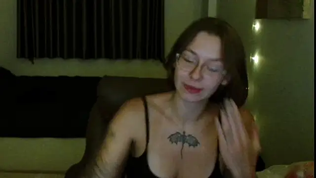 Živý XXX chat JuicyErika