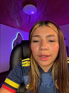 Chat XXX en directo de Isabella18_pink