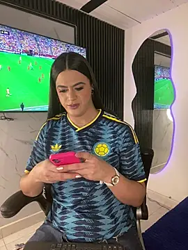 Naughtysofiaa élő XXX-chatje