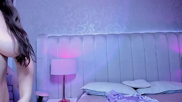 Онлайн чат XXX MadeleynRose
