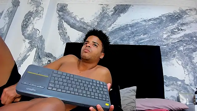 Czat XXX na żywo – TaylorAndThalia