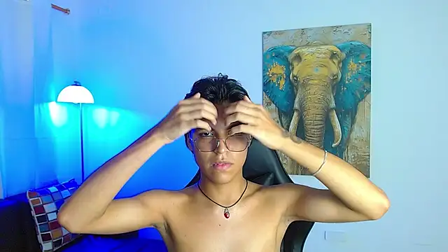 Chatroom XXX en direct de Maecum18