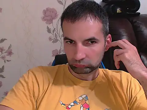 Leo_1617 Chat XXX live