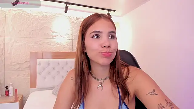 ROXI_MOON1 লাইভ XXX চ্যাট