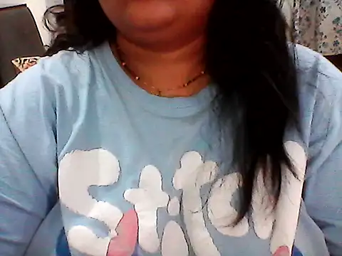 radhikkaa live XXX chat