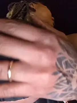 צ'אט XXX בשידור חי של DarkDea