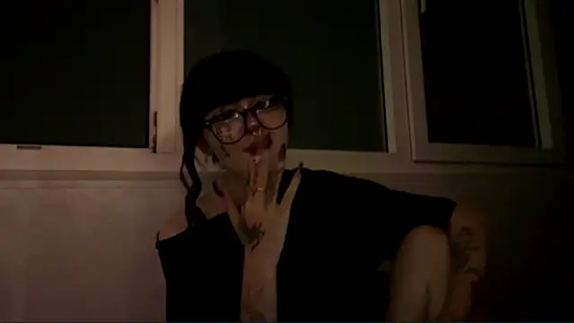 Chat XXX en directo de HolyCute