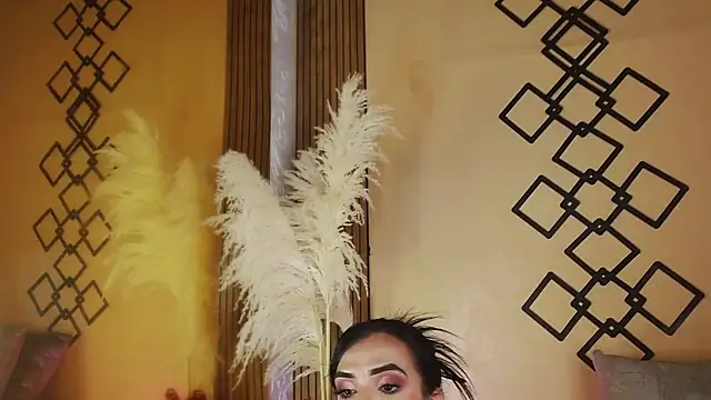 ZAMMIRA – Naživo XXX chat