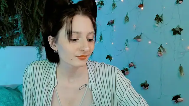 Kira__Cutie – Live XXX-chat