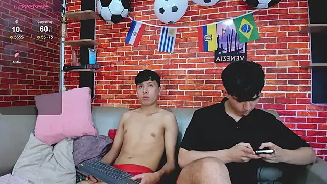 Hoot_boyss_ Adlı Modelin Canlı XXX Sohbeti