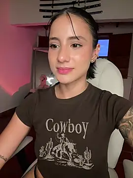 Ale_Lewis élő XXX-chatje