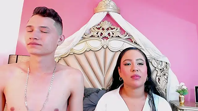 IssaAndMaxn Live XXX chat
