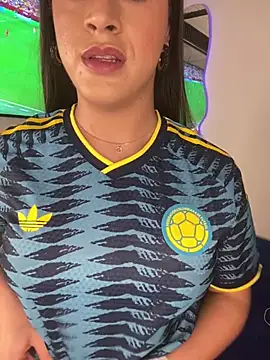 Naughtysofiaa élő XXX-chatje