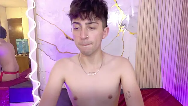 Chat +18 de zane_tay ao vivo