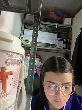 Sweett_Mollyy – Naživo XXX chat