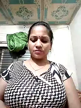 Chat +18 de Payel_50 ao vivo