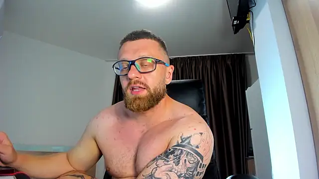 Findom_guy Adlı Modelin Canlı XXX Sohbeti