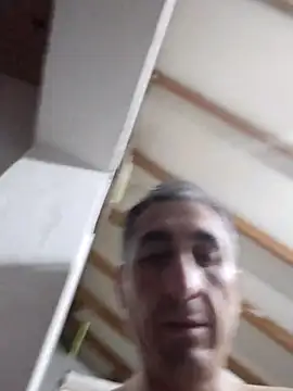 Alejandro83bsf 现场XXX聊天