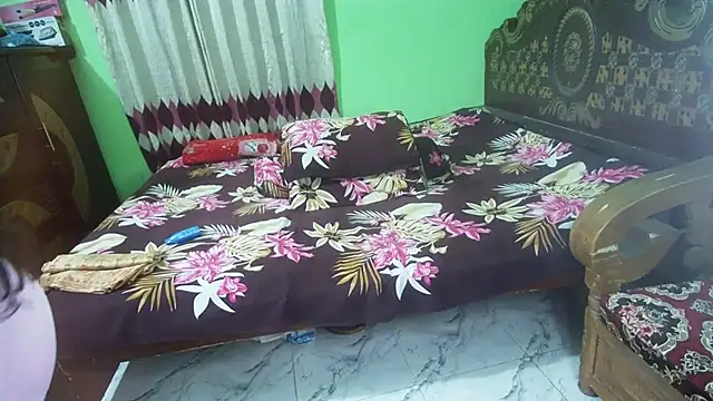 Czat XXX na żywo – BengaliQueenStar