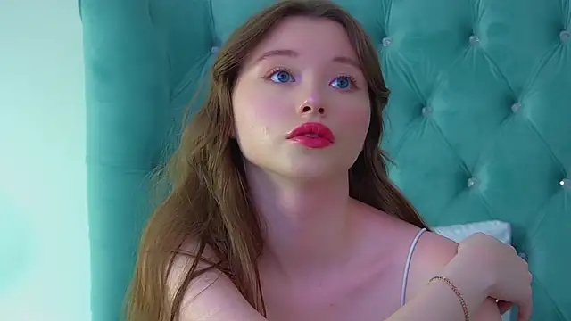 KeiraAsti live XXX chat