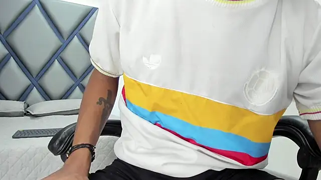 JustinOrtiz_ live XXX chat