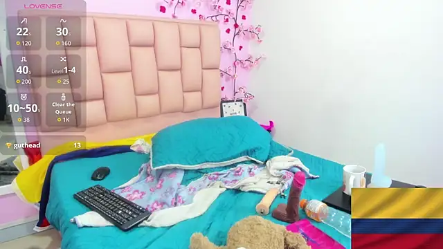 XXX chat uživo modela emma_cg