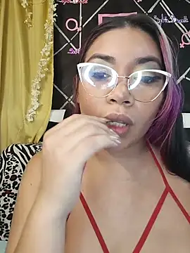 Sophia_Brunett Live XXX-Chat