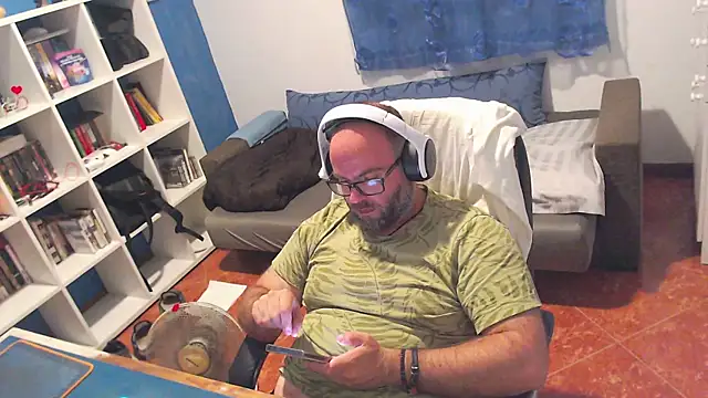 ravingr4d4 Show Webcam