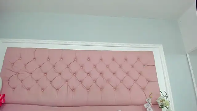 Czat XXX na żywo – SarahDoll__