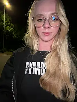 LinaLeana Chat XXX live