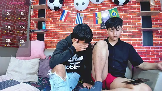 Hoot_boyss_ Live XXX-chat