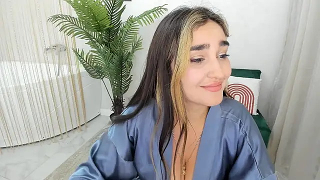 GoldenHeart_1's Live XXX Chat