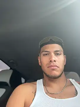 StrokingDaddy4's Live XXX Chat