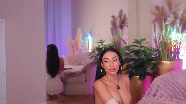 Chat +18 de Anais_Bloom ao vivo