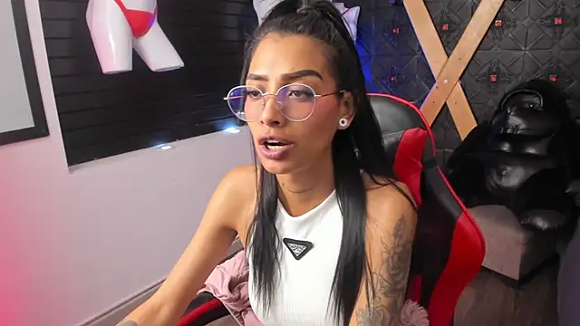 KarlaSlutSkinny__ Live XXX-Chat