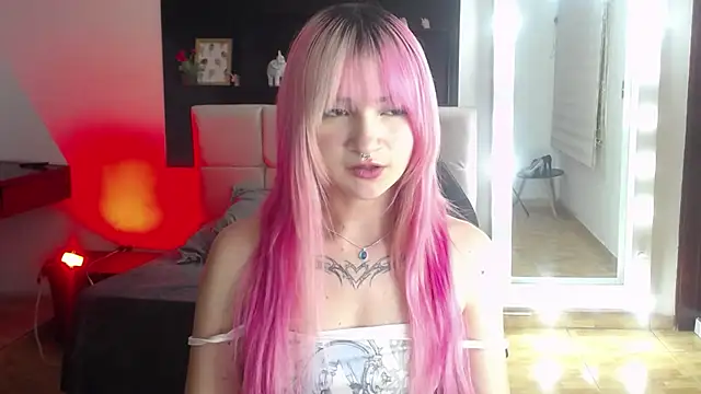 _Charlotte_Collins_のライブXXXチャット