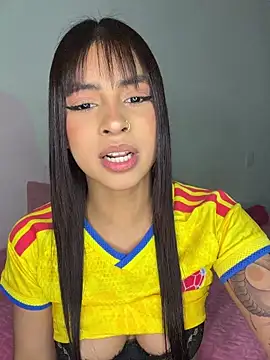 Chel__ লাইভ XXX চ্যাট