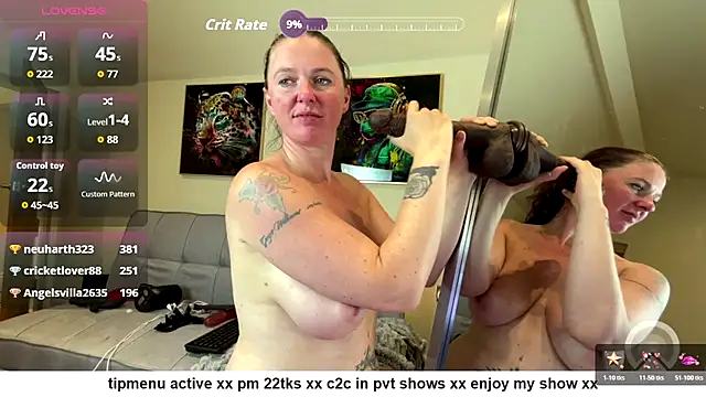 XXX chat uživo modela lou_roar