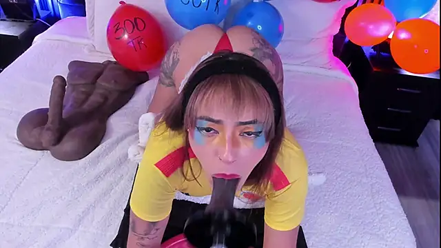 Chat XXX ao vivo de MiiaaMoonroee