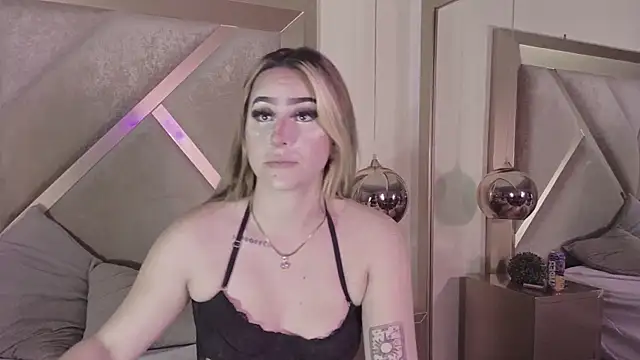 SelenaNoir_ লাইভ XXX চ্যাট