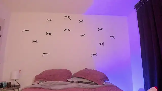 Chat +18 de Alessamoth ao vivo