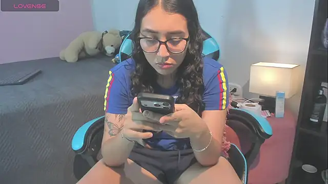 _maria_foxx_ Adlı Modelin Canlı XXX Sohbeti