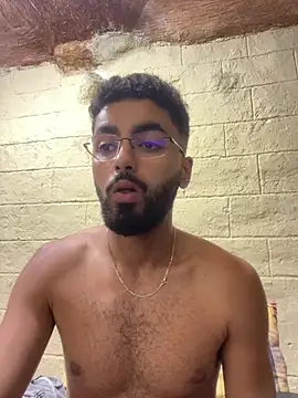 Arabic_male07's Live XXX Chat